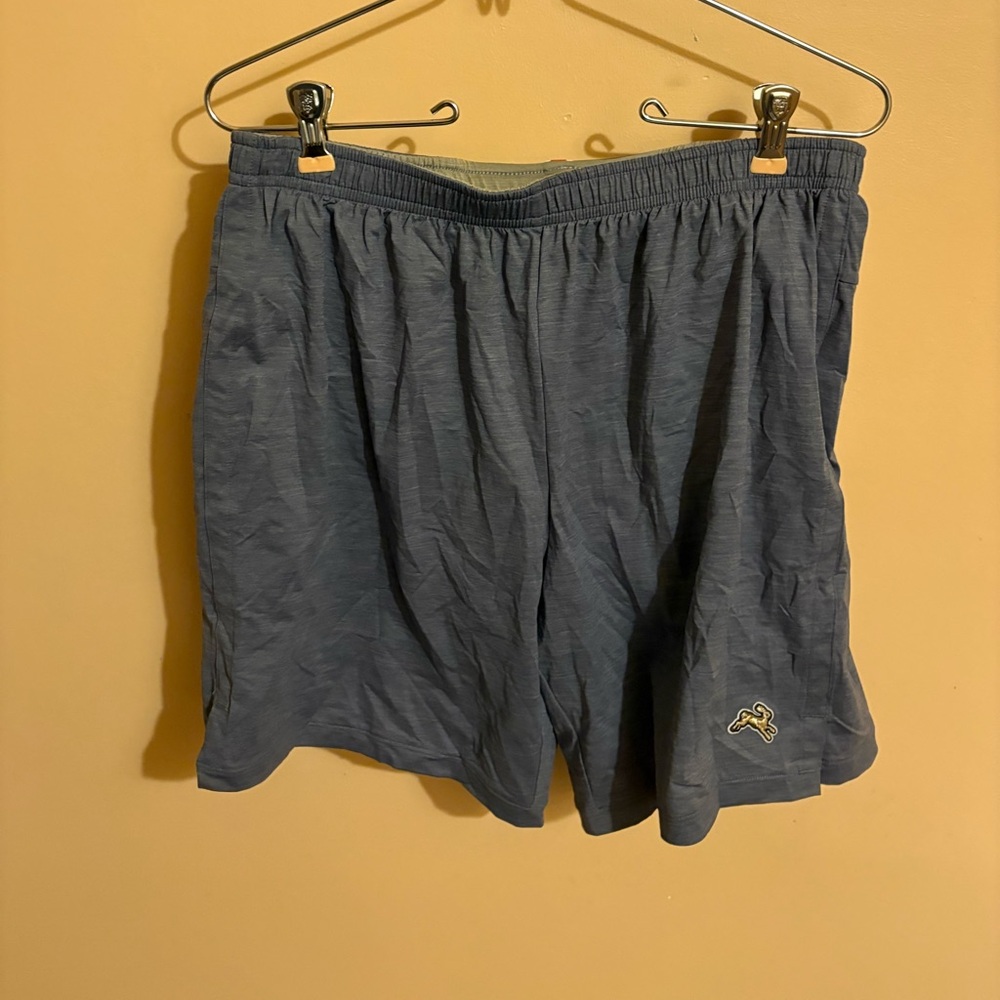 Tracksmith 5” Session Shorts in Gray